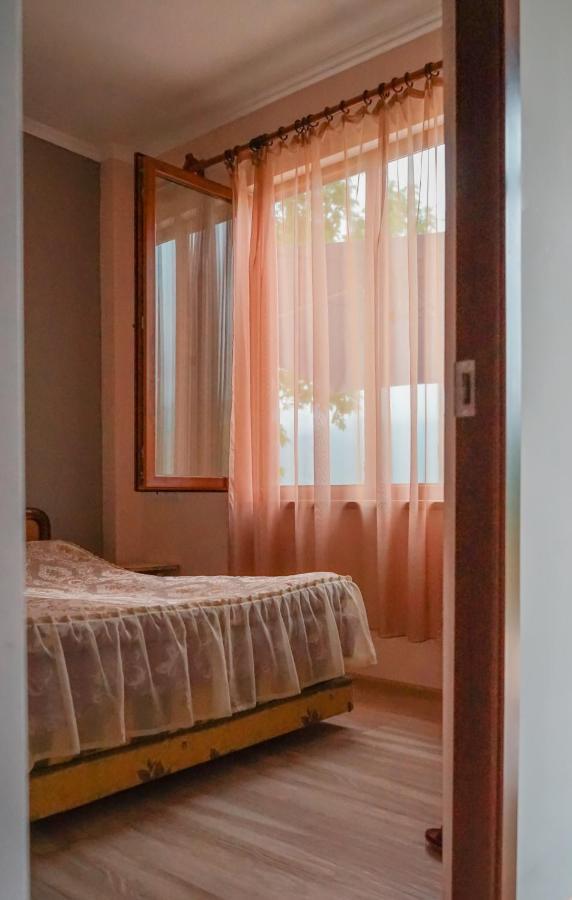 Ana-Maria Bnb Bed & Breakfast Татев Екстериор снимка